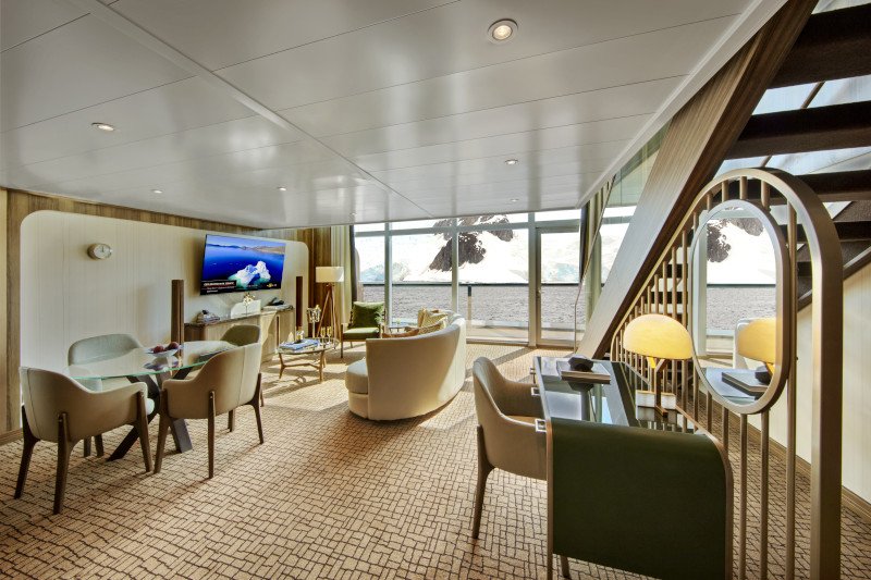 10682-seabourn-venture-wintergarden-suite-living-room-3
