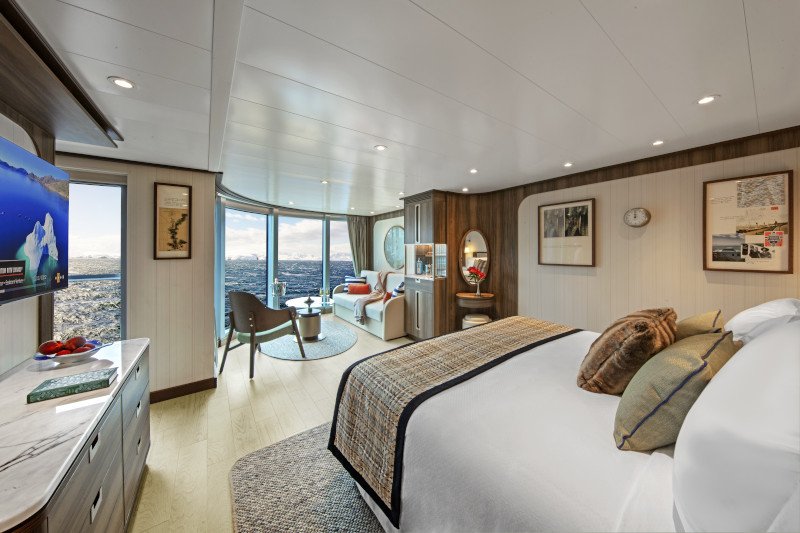 ab298-seabourn-venture-panorama-veranda-suite-1