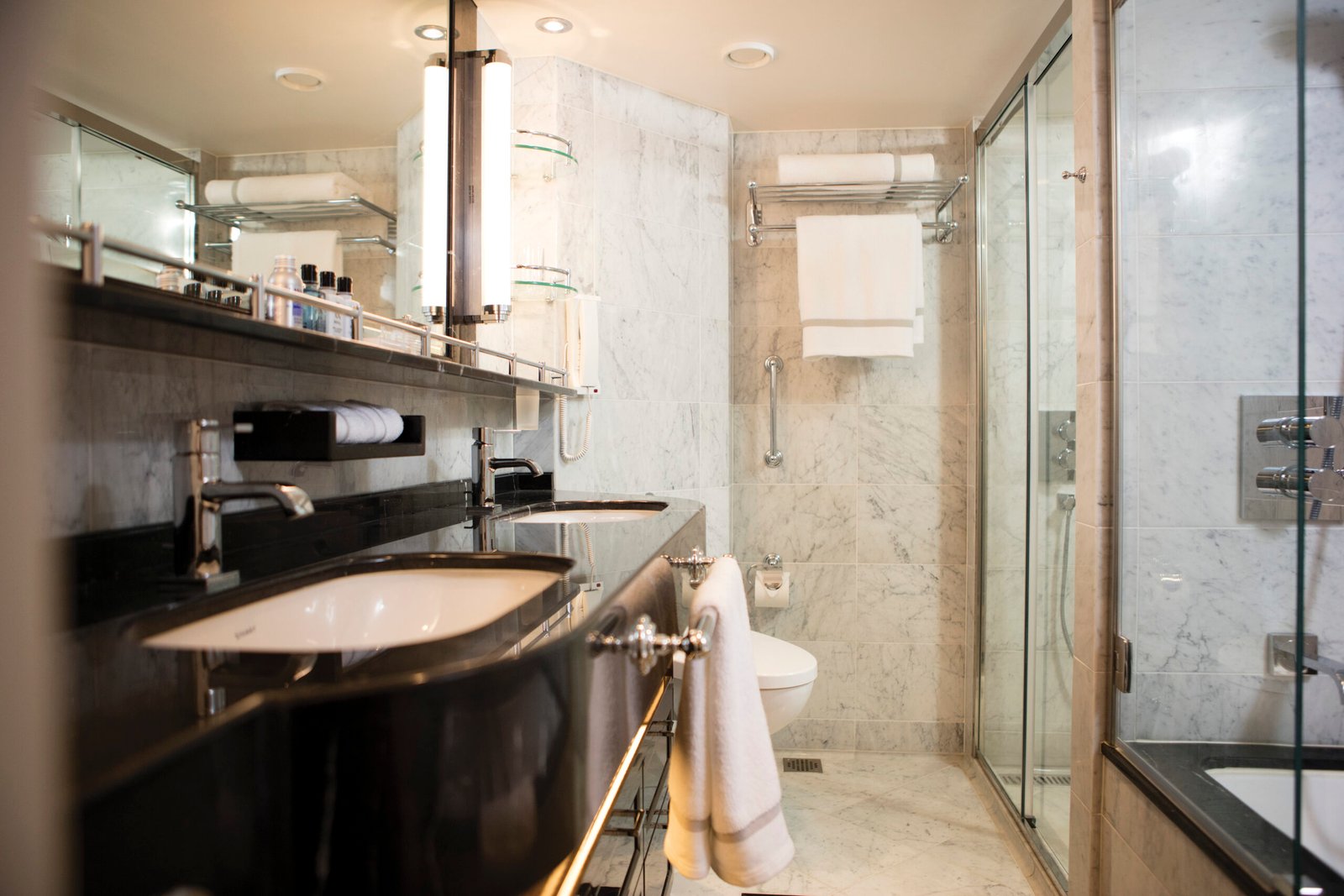 EXP Concierge Suite Bath_2026-05-13_15-03-45