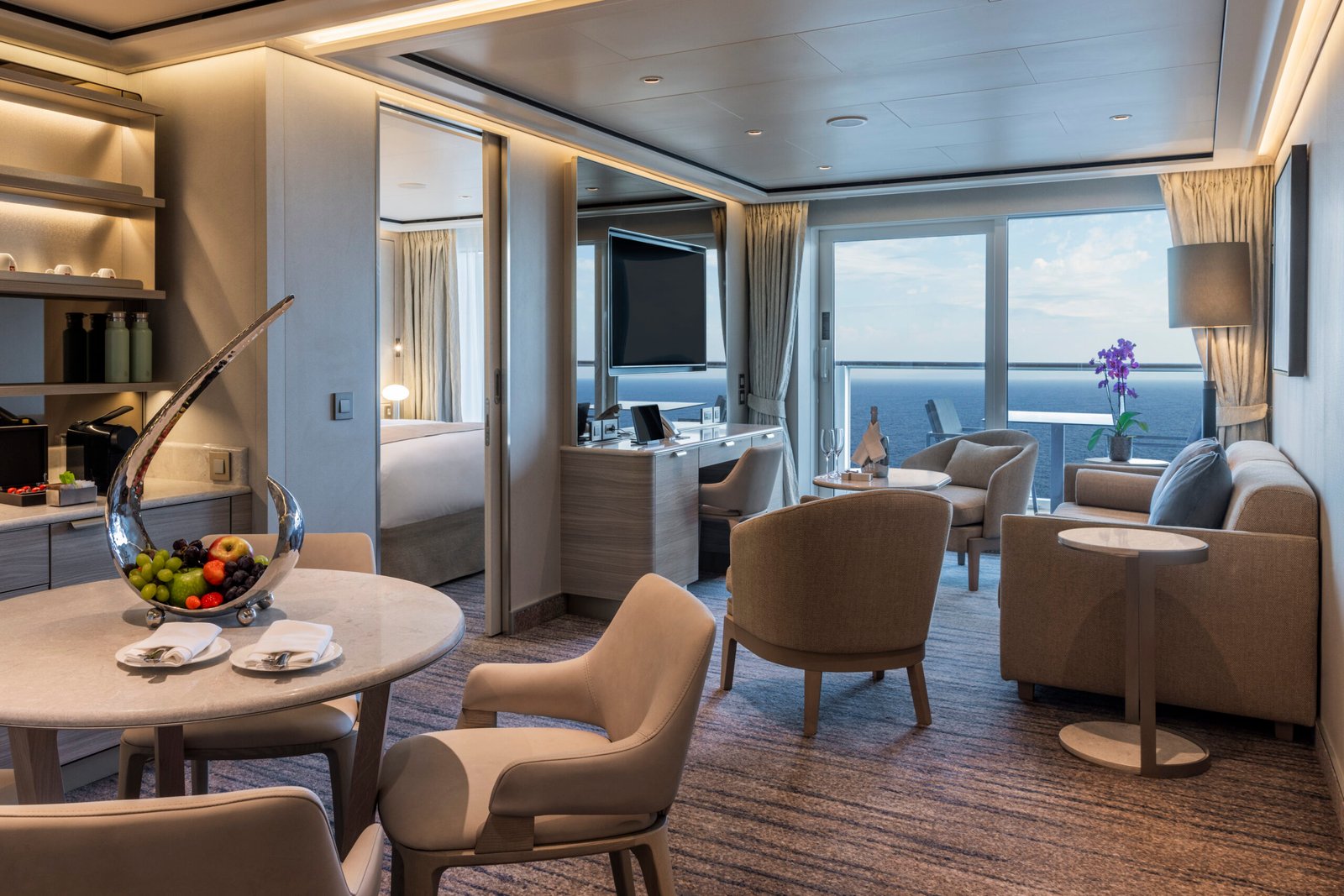 SSC_RA_SilverSuite_Living_0470